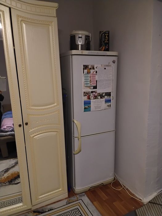 Продам холодильник