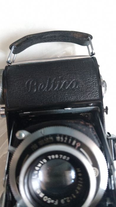 Aparat foto foarte vechi