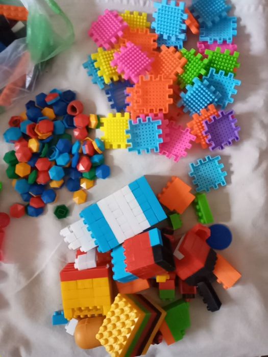 Игрушки все за 2000