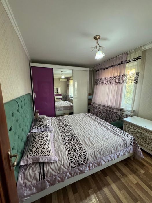 Продам спальный гарнитур