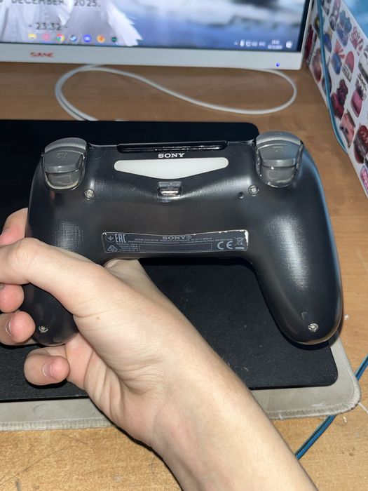 продам PlayStation 4 Slim 1Tb