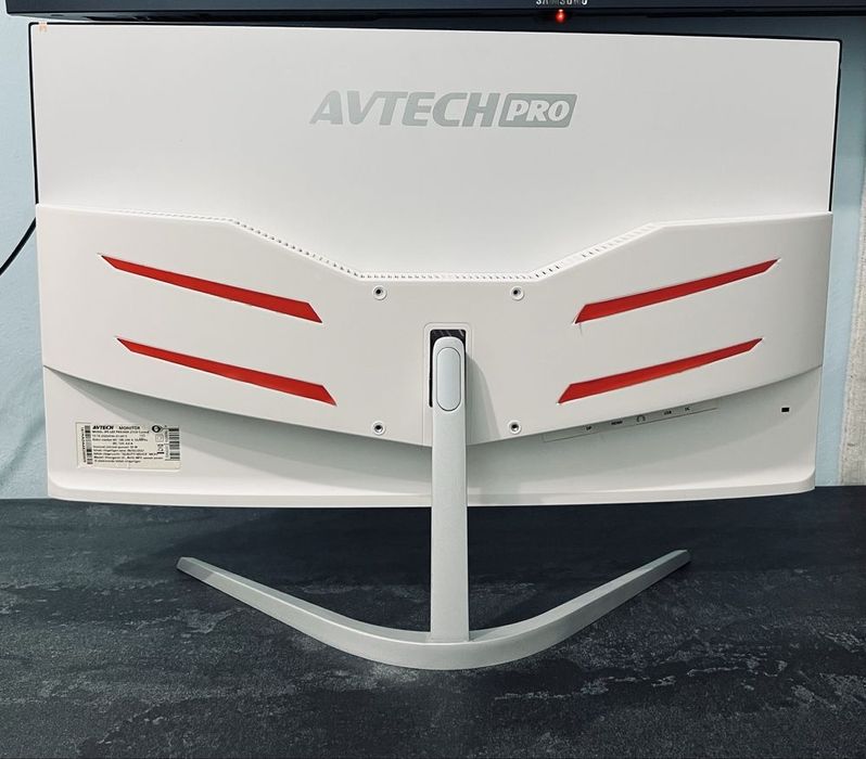 Новый монитор Avtech 27 curved