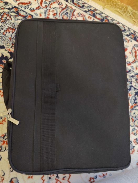 Продам новую сумку для ноутбука