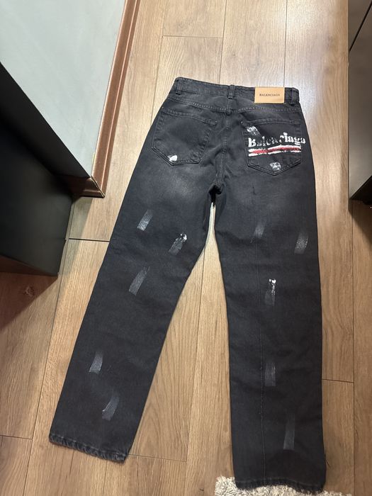 Продавам Дънки Balenciaga BAGYY