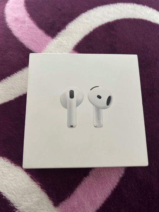 AirPods 4 wireless