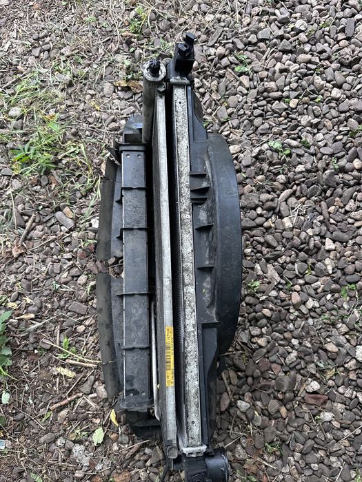 Интеркулер/воден/климатичен радиатор Mercedes C200CDI W203 2003 година