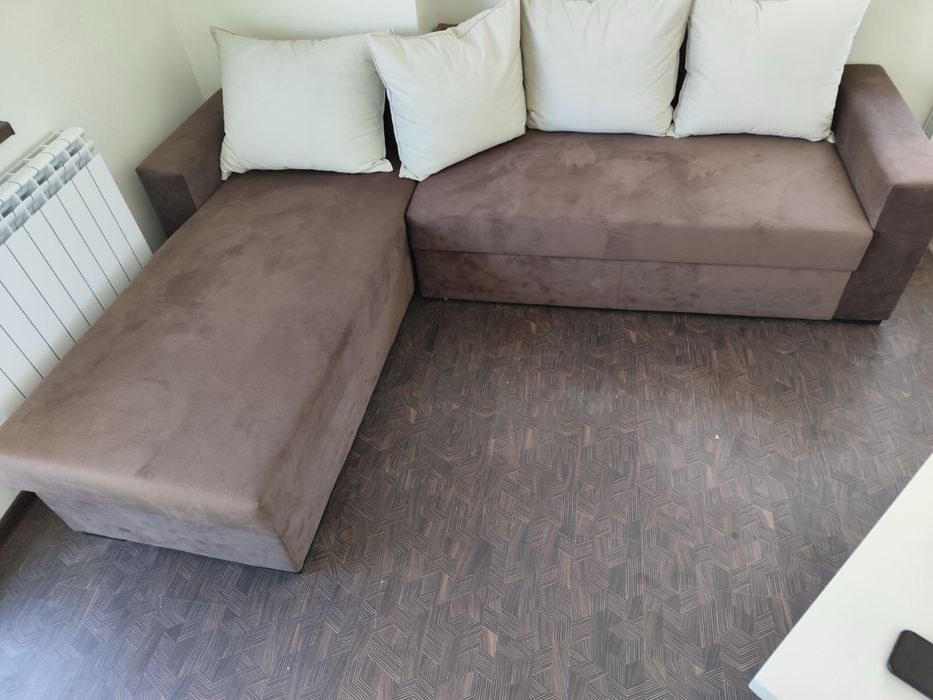 Разтегателен диван 2,70 на 90 на 1,80