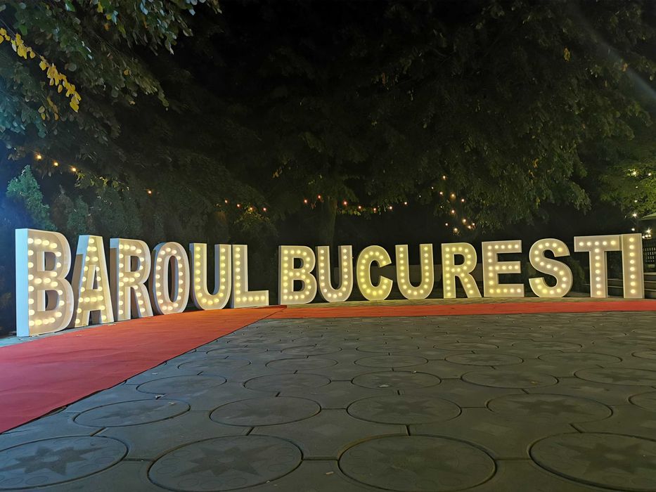 Litere volumetrice voluminoase luminoase de inchiriat