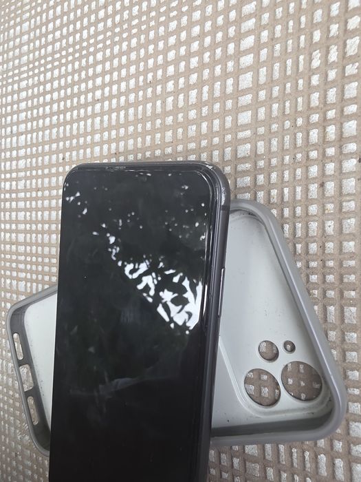 Iphone 11 в хорошем состоянии