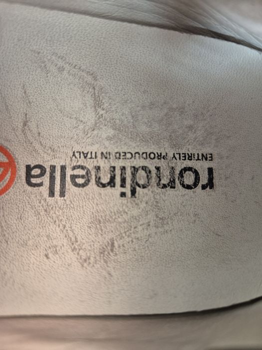 Кроссовки детские