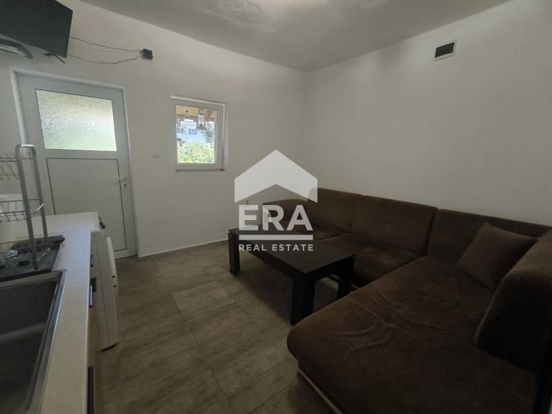 Масивна къща в кв. ,,Училищни,,