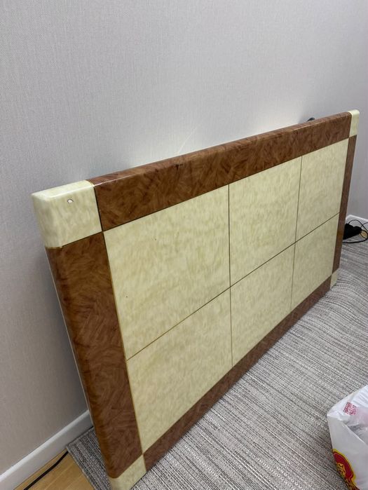 Продам срочно качественный стол