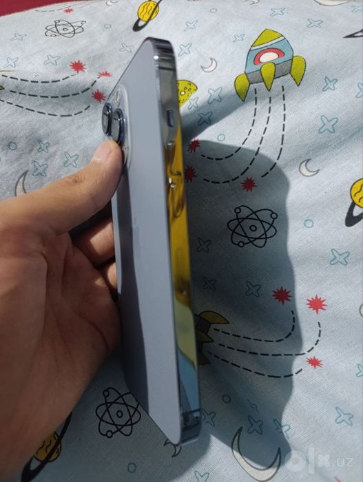 Iphone 13 pro  xolati kurib turganizdiy
