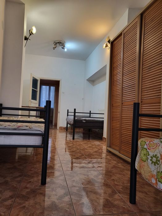 Închiriez casă cu 2 camere in Oradea