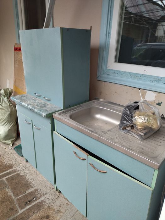 Срочно продам кухонный гарнитур