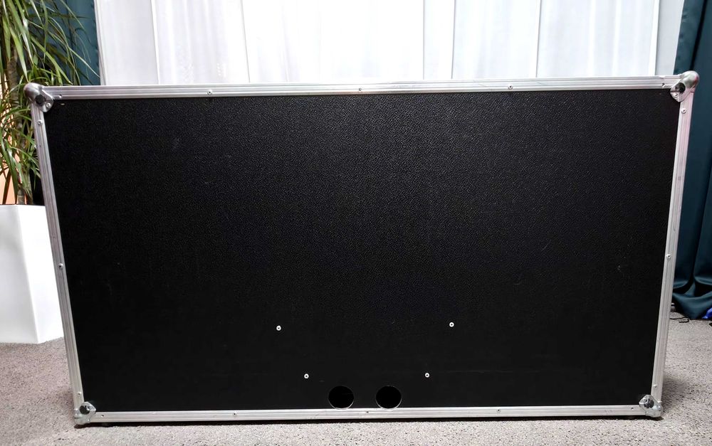 Flight case pentru DJ
