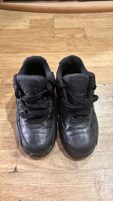 Маратонки Nike номер 28