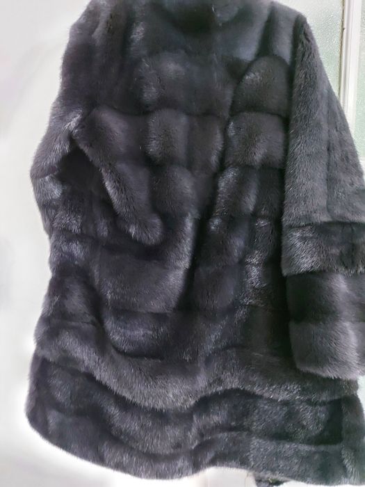 Срочно срочно срочно продам шубу