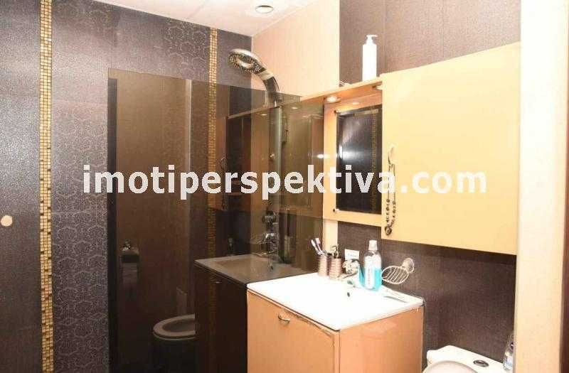 Продава се Тристаен апартамент в Пловдив, Христо Смирненски - 128 кв.м за 1438 €/кв.м - Снимка #11