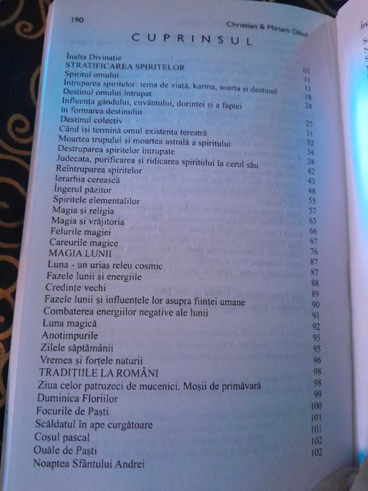 RARA, Carte de vraji Intre Magie si Vrajitorie, 2005, de colectie,SALE