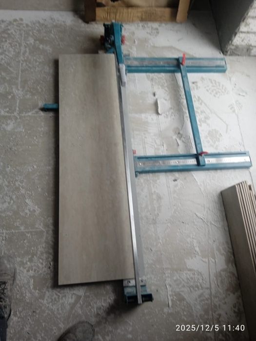 Плиткорез продам. Состояние идеальное