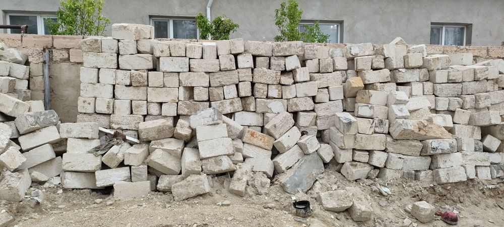Тастар сатыладыы
