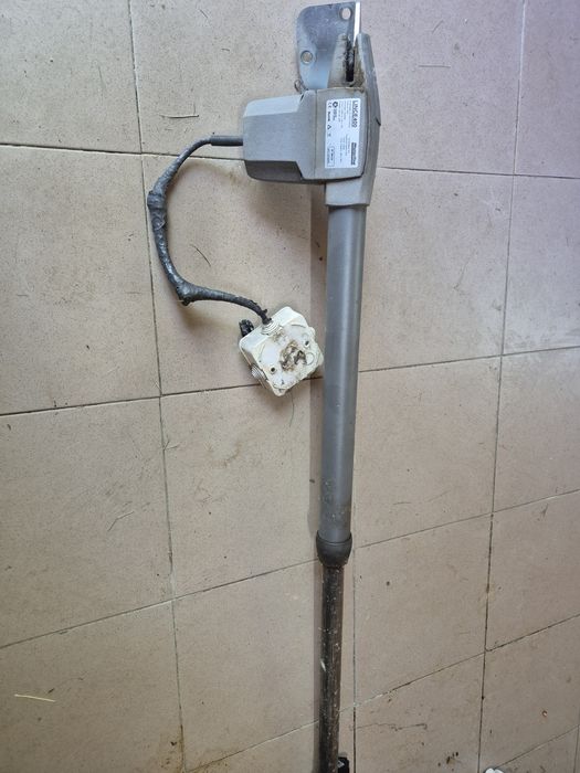 Vand sistem automatizare batant