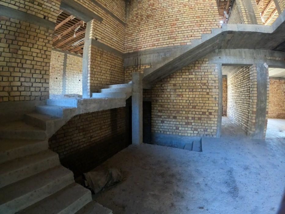 Исламабад . Юнусабад . 12 соток . По цене земли .