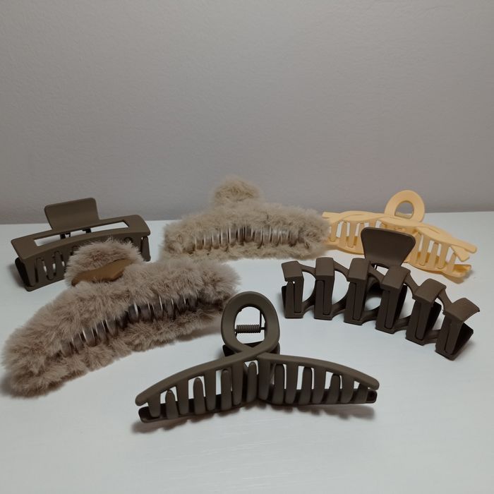 Заколки для волос