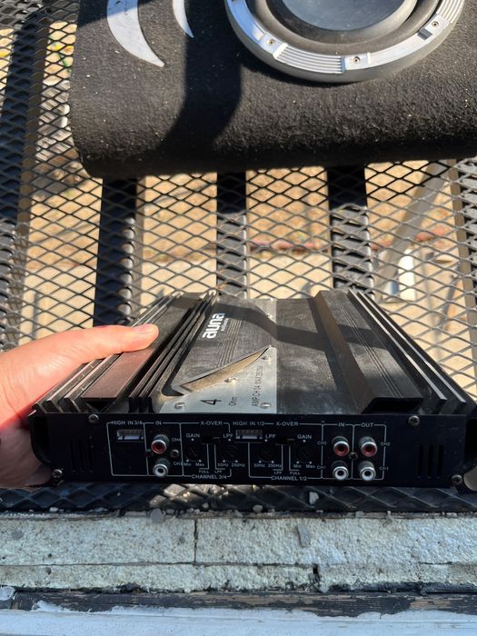 Subwoofer si statie , amplificator auto