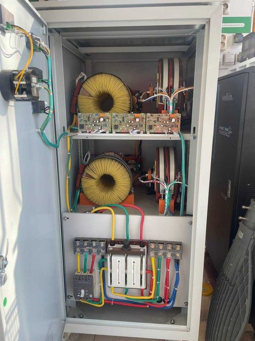 Продаю Стабилизатор напряжения АНДЕЛИ/ANDELI/с QR-SVC-D-100Kva 380V