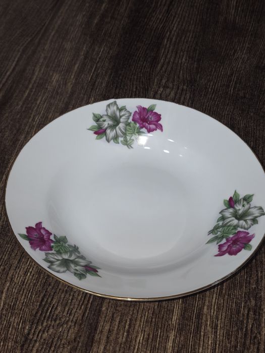 В НАЛИЧИИ тарелки