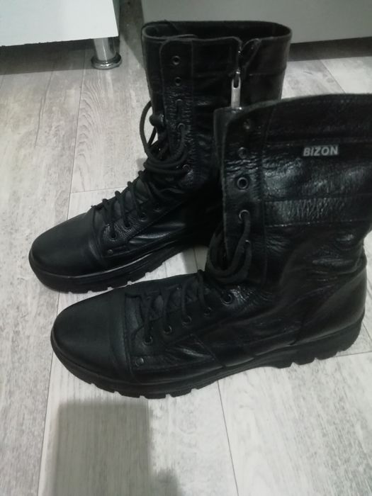 Продам берцы зимние и летние