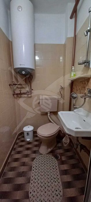 Дава се под наем Двустаен апартамент в Стара Загора, Център - 67 кв.м за 320 € - Снимка #12