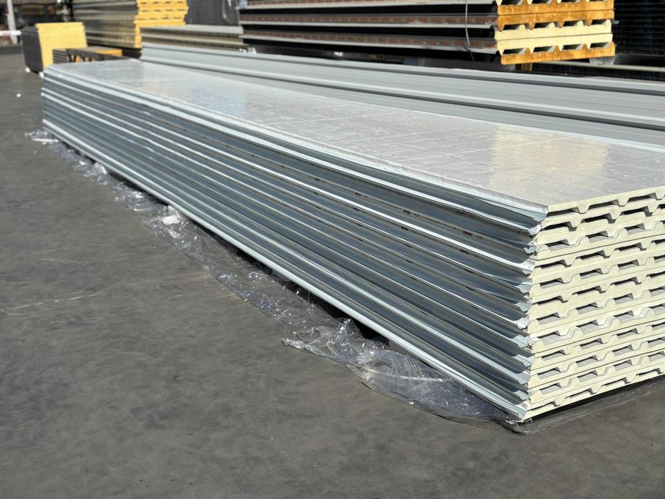 Panou sandwich acoperis single  20 mm 7 cute