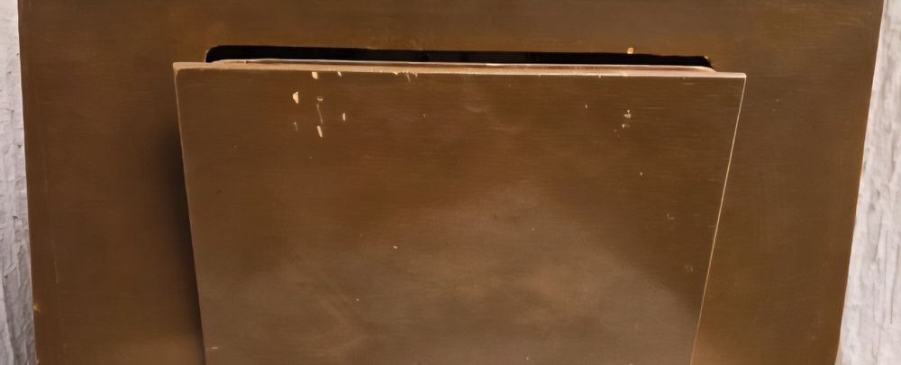 Стар механичен часовник