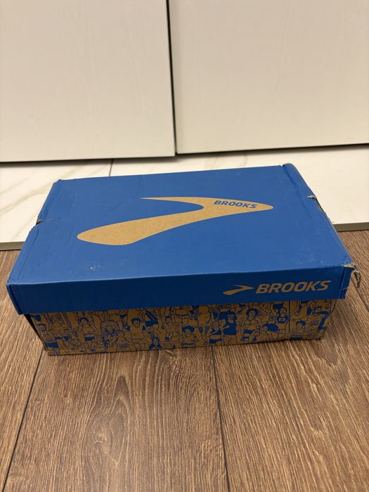 Кроссовки беговые Brooks Ghost Max оригинал