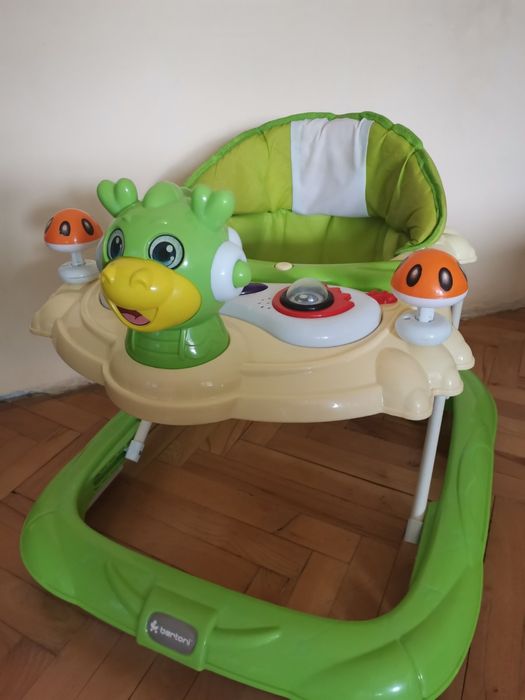 Детска количка , закупена от Англия ,използвана.