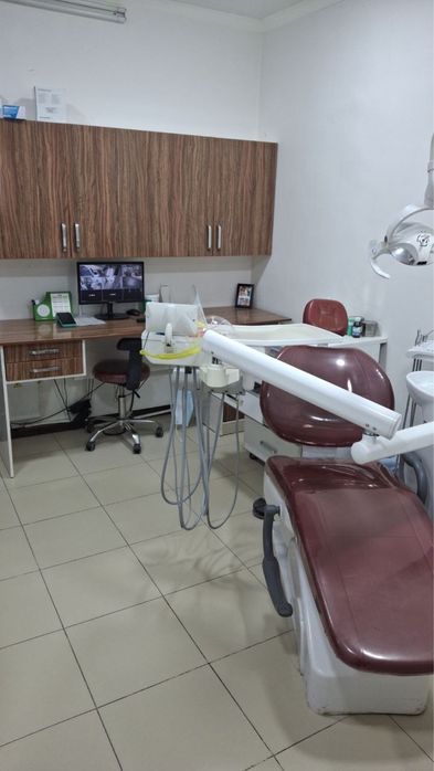 Stomatologik kreslo arendaga beriladi