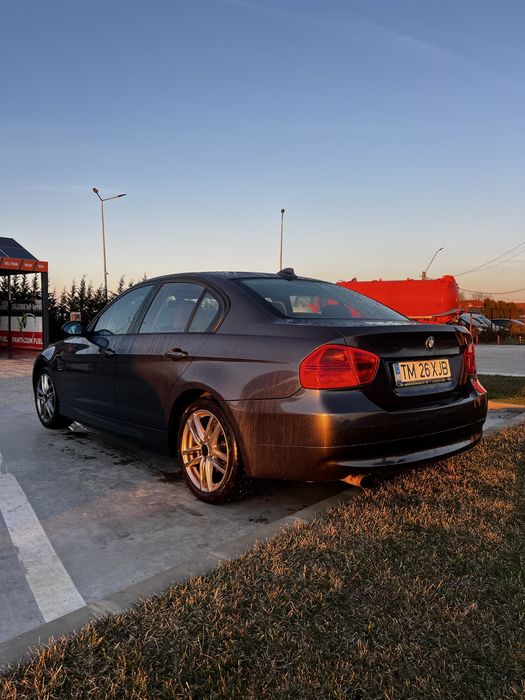 Bmw seria 3.