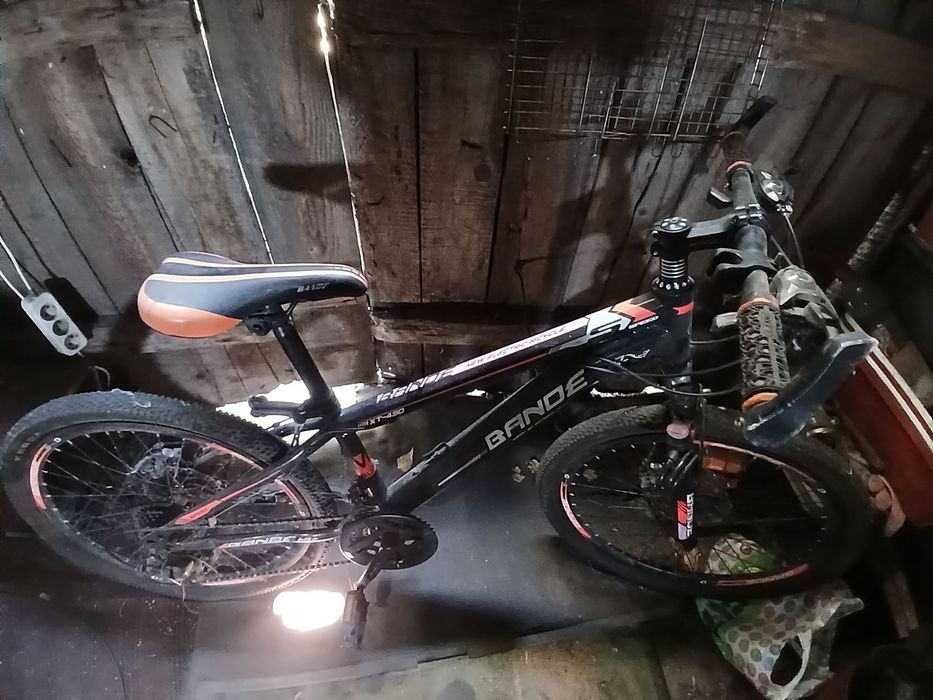 Продам 2 велосипеда на запчасти