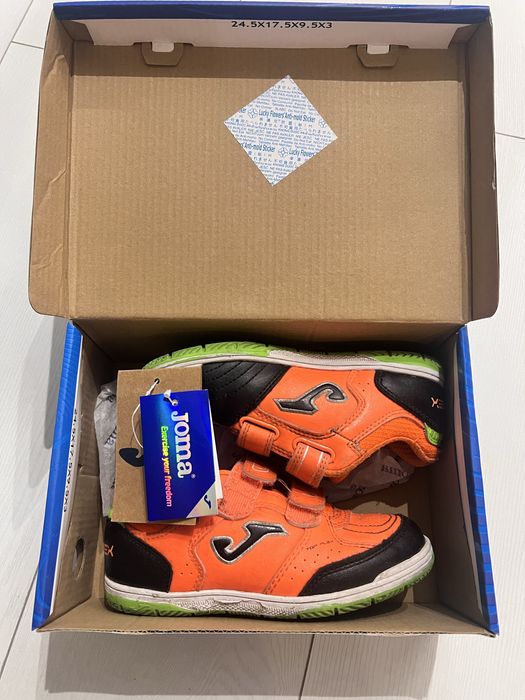 Футзальные кроссовки Joma