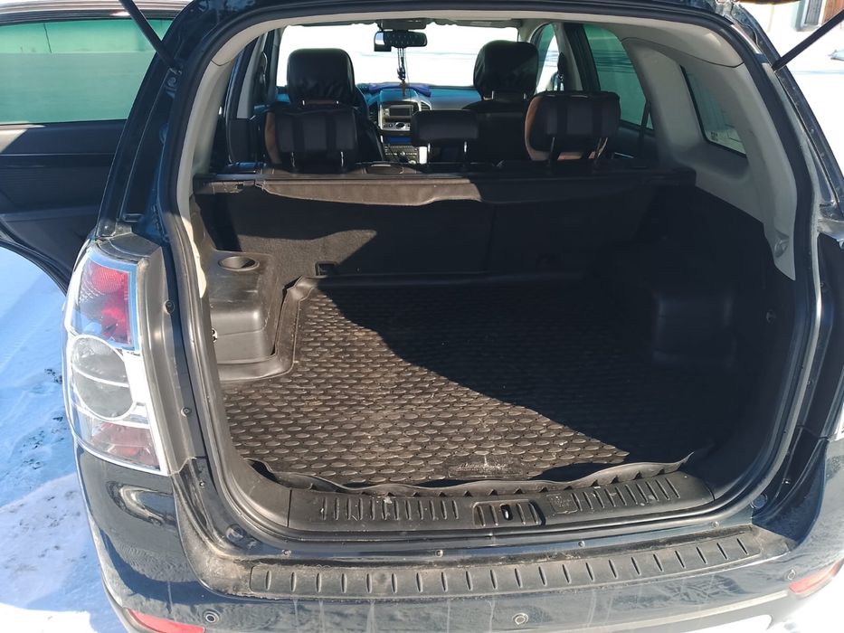 Продам автомобиль Chevrolet Captiva