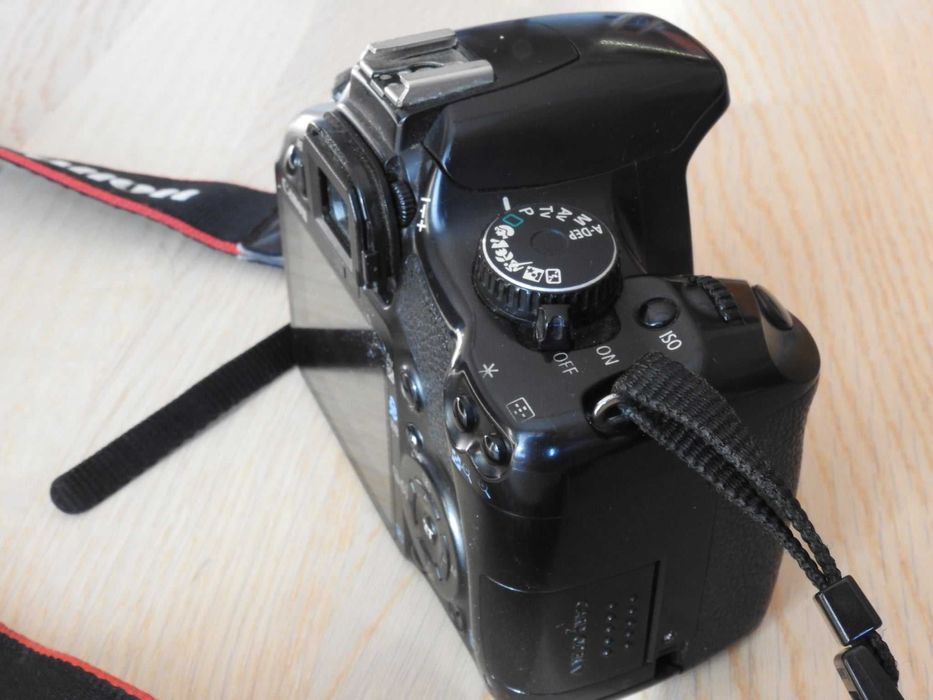 Фотоапарат Canon EOS 450D