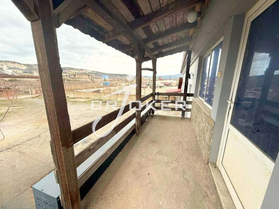 Пром. помещение в Кърджали-Промишлена зона - Изток