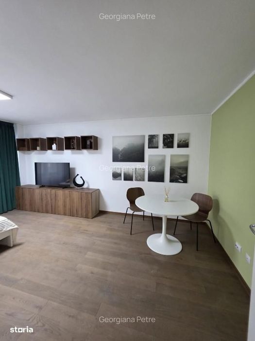 Garsoniera decomandata de inchiriat / Prima inchiriere / Zona Piata Un