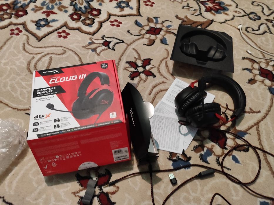 Наушники HyperX Cloud III Wireless черно-красный
