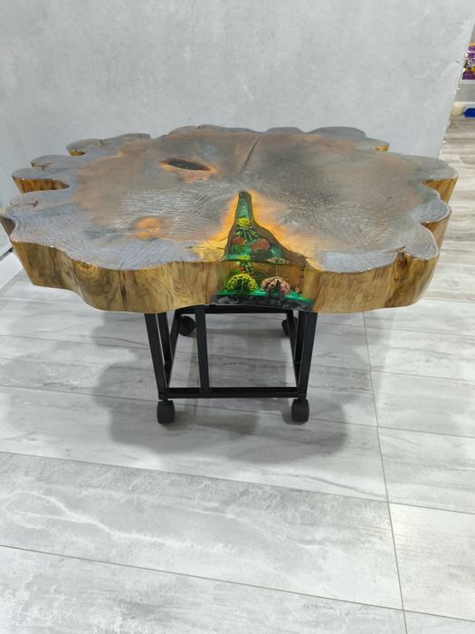 Столы с эпоксидной смолой