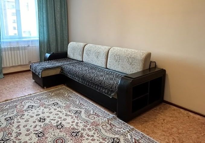 Продам диван в хорошем состояний
