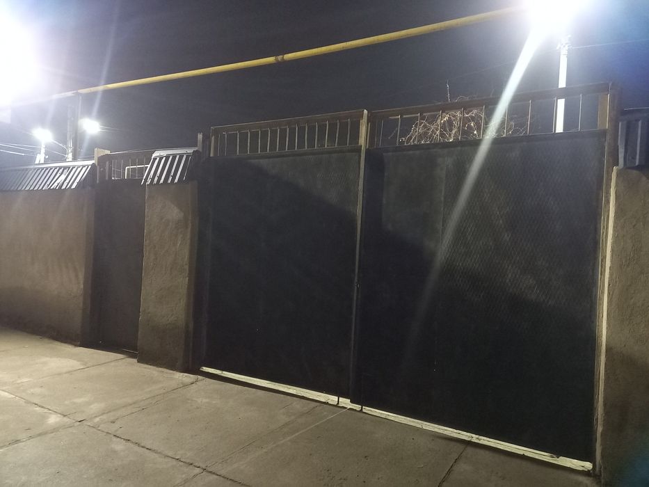 Ворота вместе с калиткой